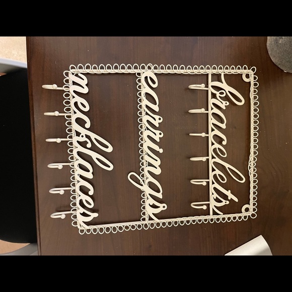 NEW Jewelry holder - Picture 3 of 3